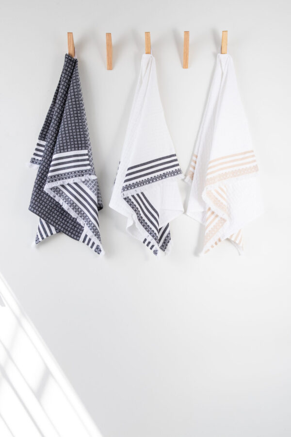 Danakil towels