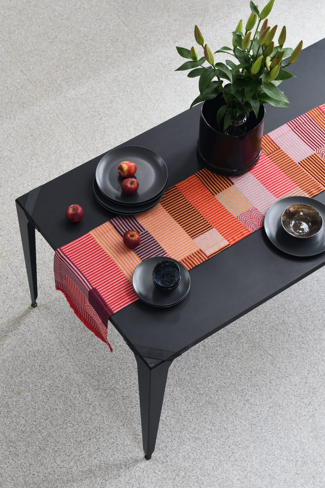Gondissa Table Runner